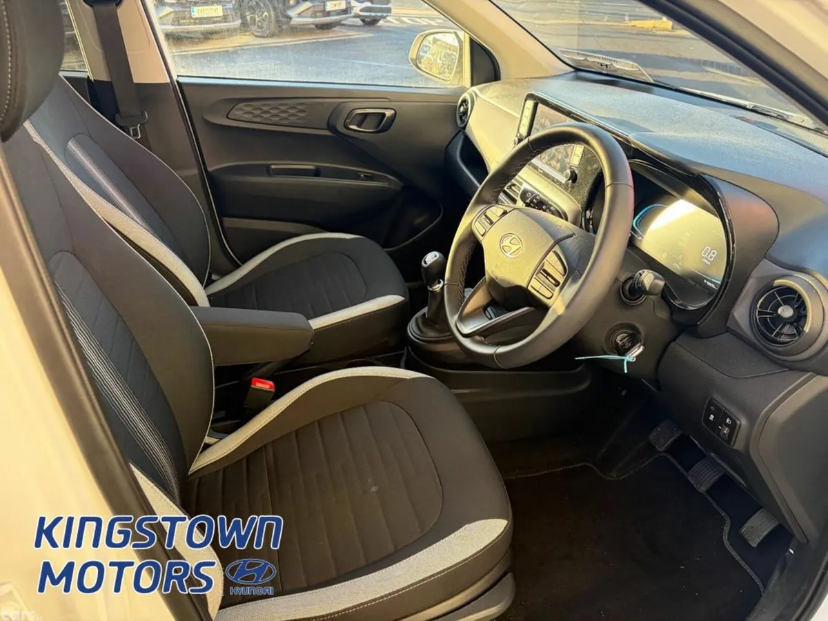 Hyundai i10 Hatchback, Petrol, 2025, White