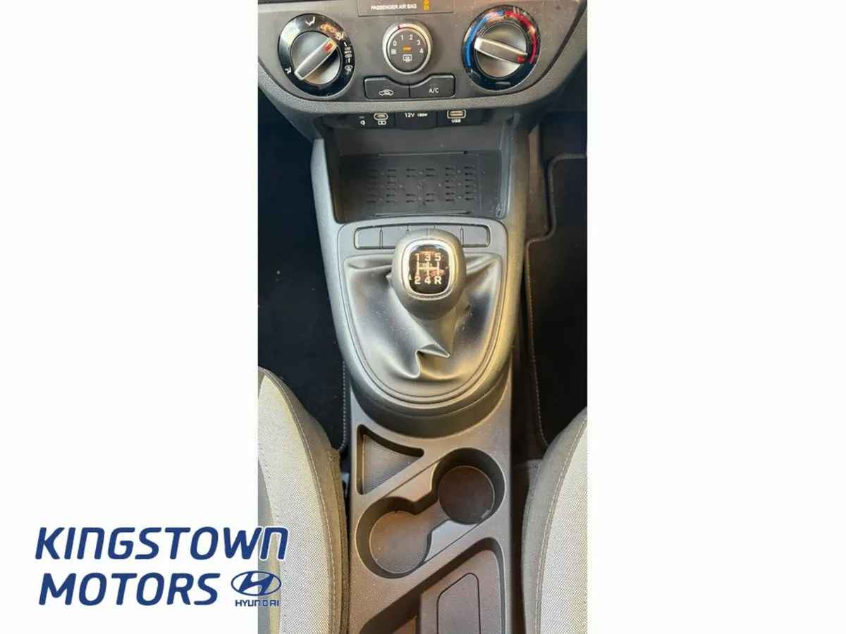 Hyundai i10 Hatchback, Petrol, 2025, White