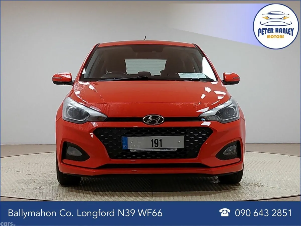Hyundai i20 Hatchback, Petrol, 2019, Red