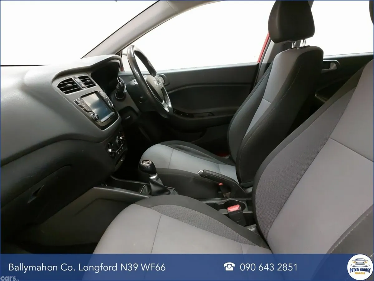 Hyundai i20 Hatchback, Petrol, 2019, Red