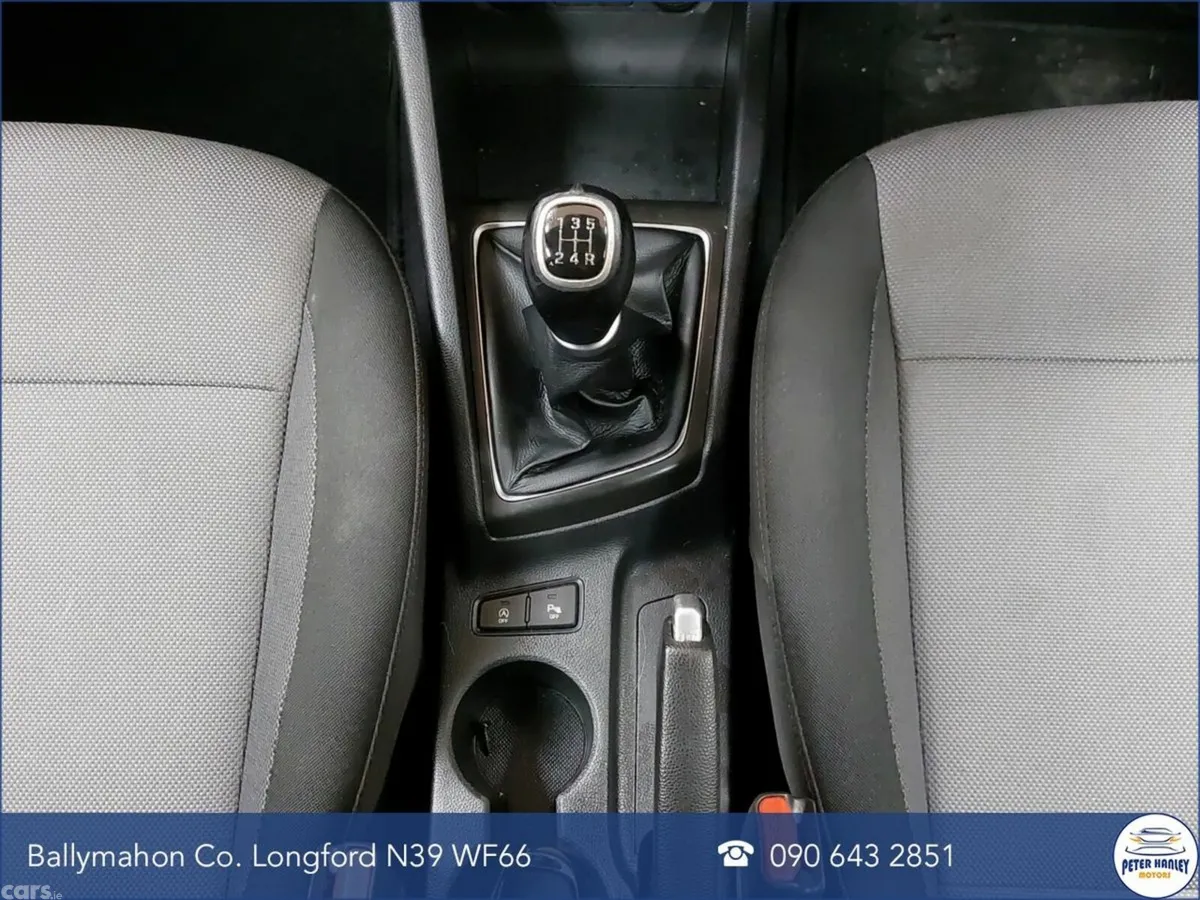 Hyundai i20 Hatchback, Petrol, 2019, Red