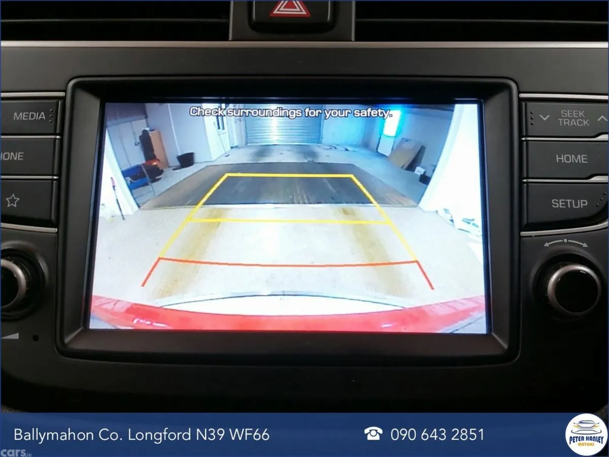 Hyundai i20 Hatchback, Petrol, 2019, Red