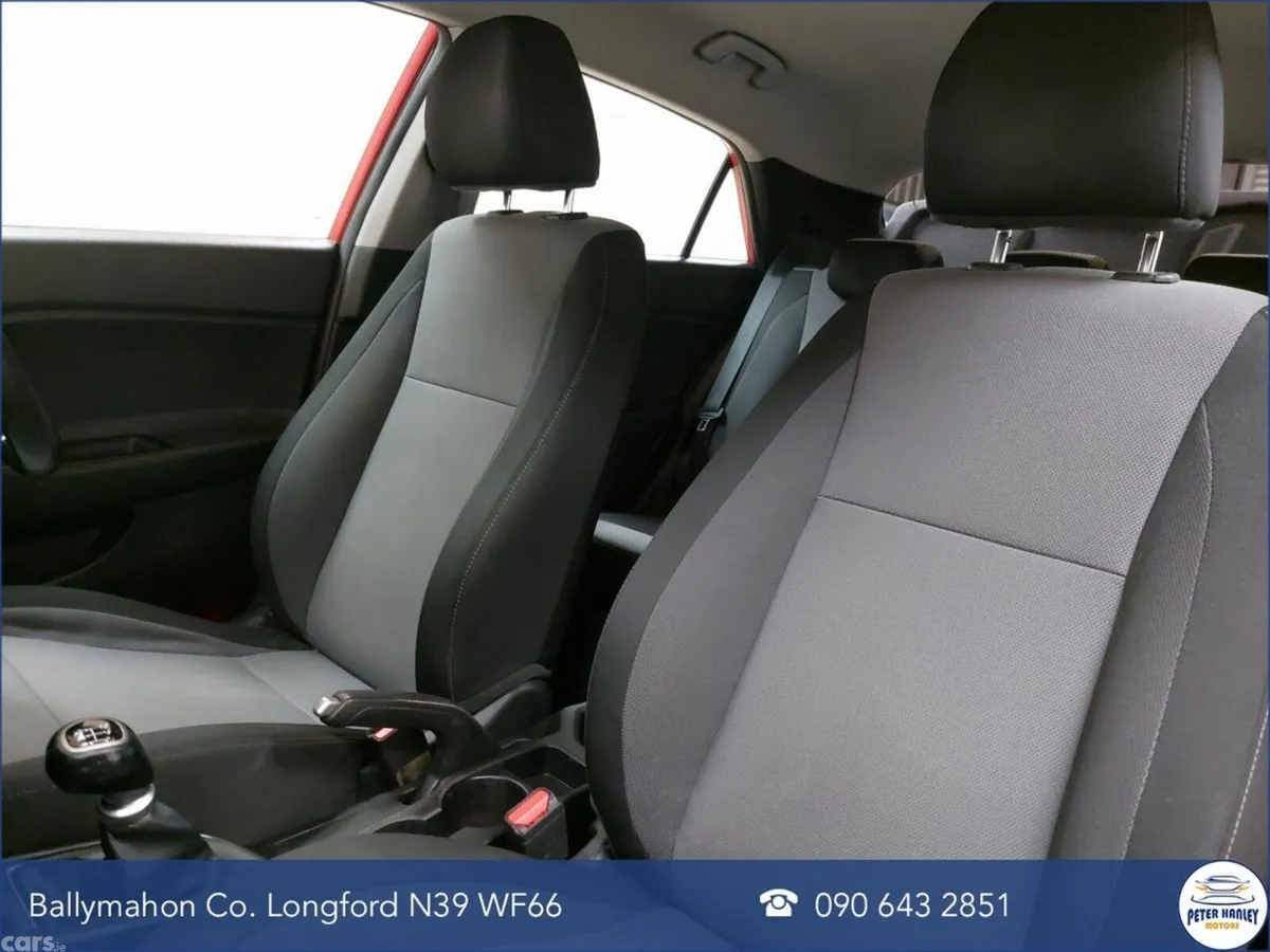 Hyundai i20 Hatchback, Petrol, 2019, Red