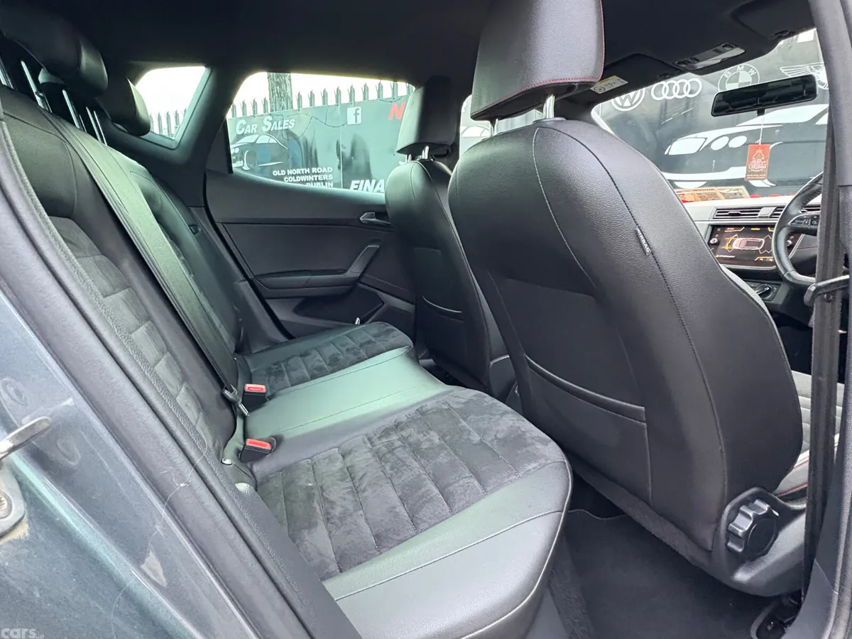 SEAT Arona SUV, Diesel, 2018, Grey