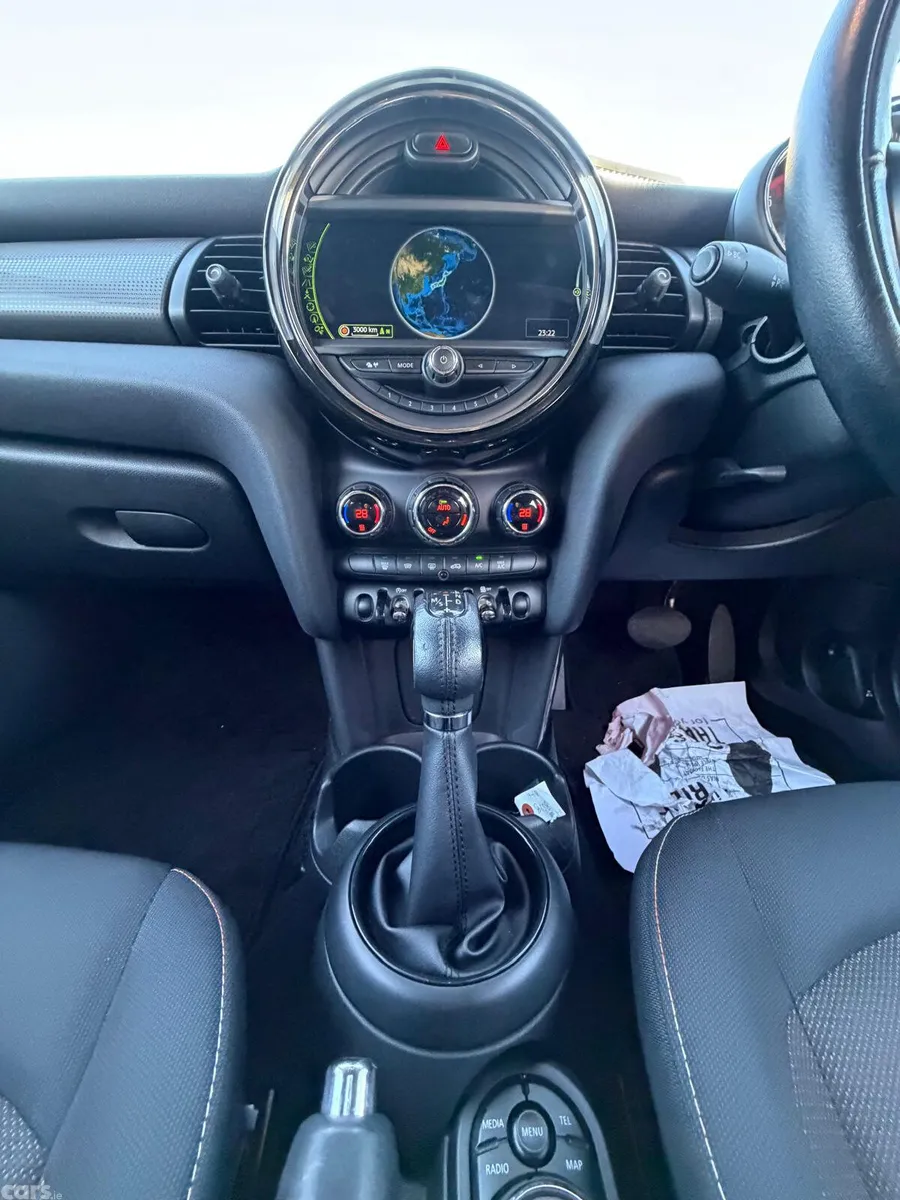 Mini Mini Hatchback, Petrol, 2017, Blue