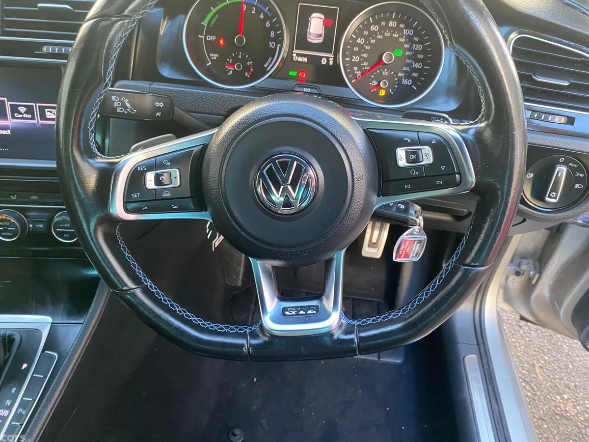 Volkswagen Golf Hatchback, Petrol Plug-in Hybrid, 2016, Silver