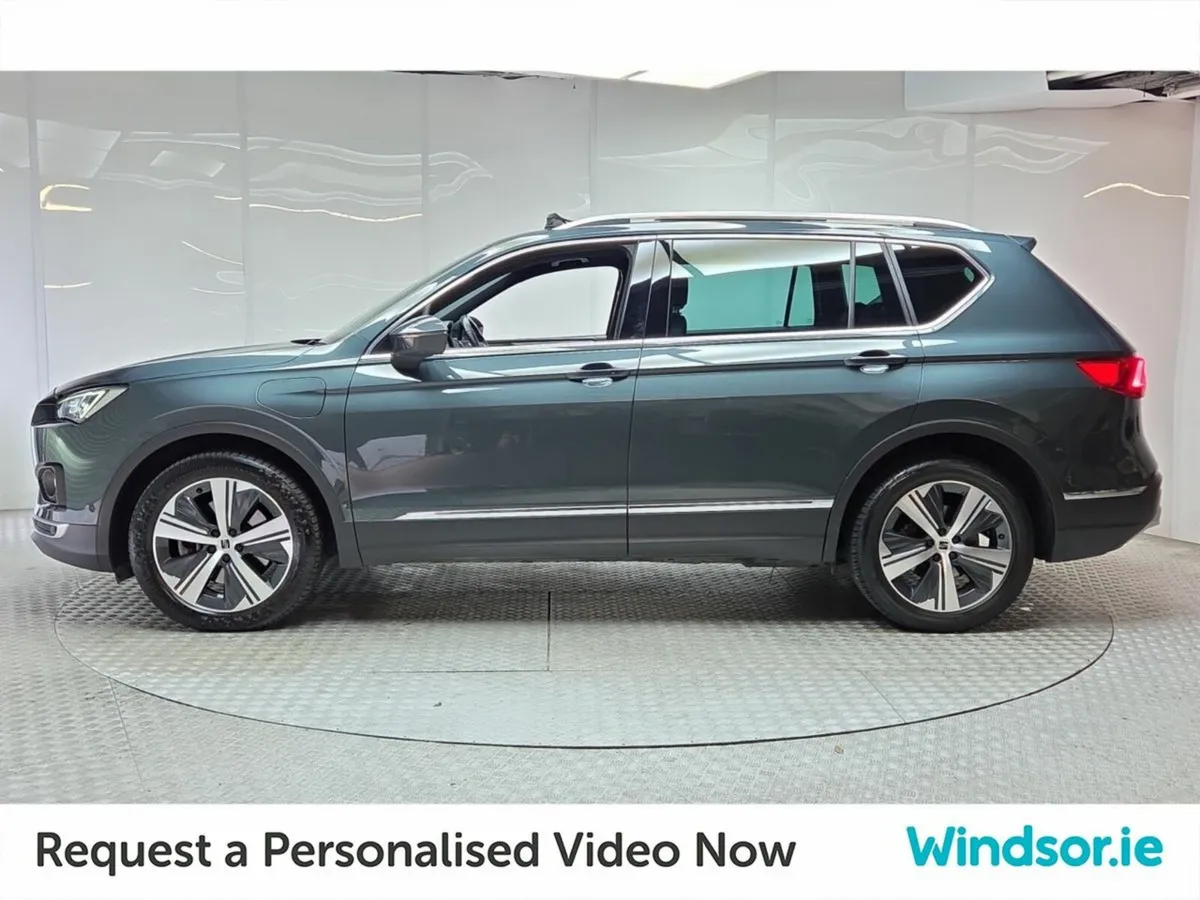 SEAT Tarraco Estate, Petrol Plug-in Hybrid, 2023, Green