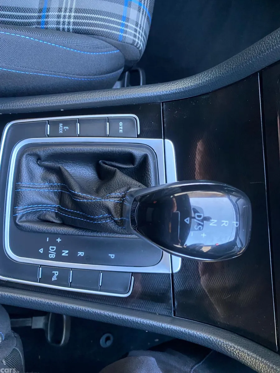 Volkswagen Golf Hatchback, Petrol Plug-in Hybrid, 2016, Silver