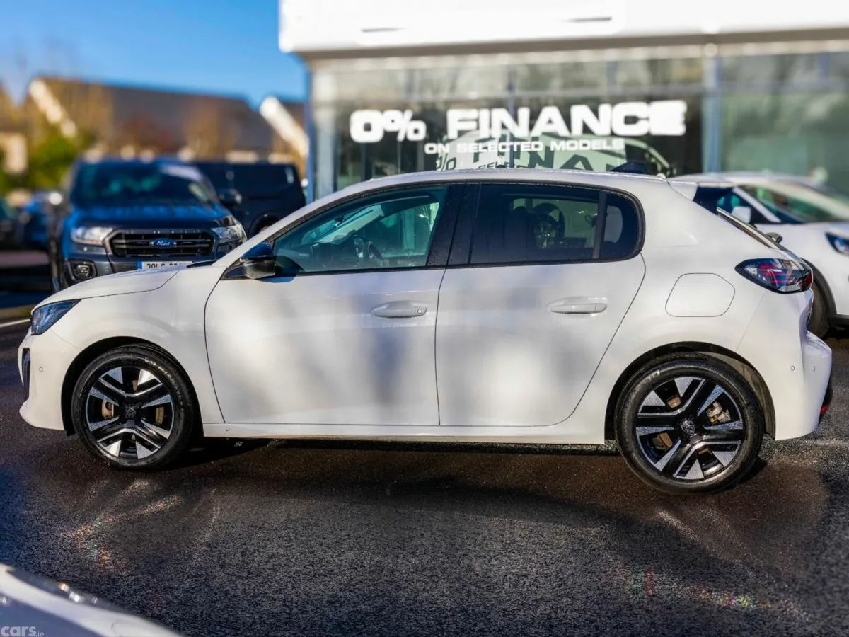 Peugeot 208 Hatchback, Petrol, 2025, White