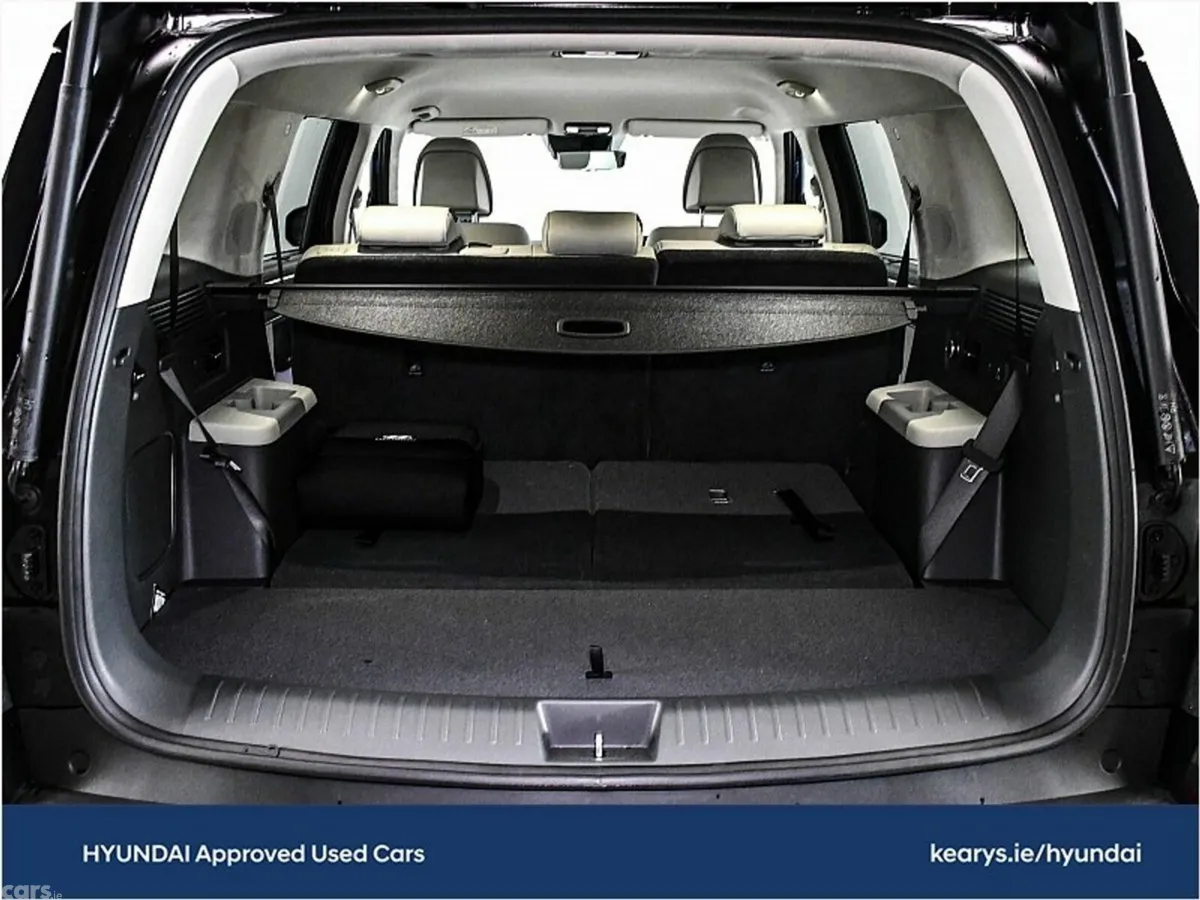 Hyundai Santa Fe SUV, Petrol Plug-in Hybrid, 2027, Black