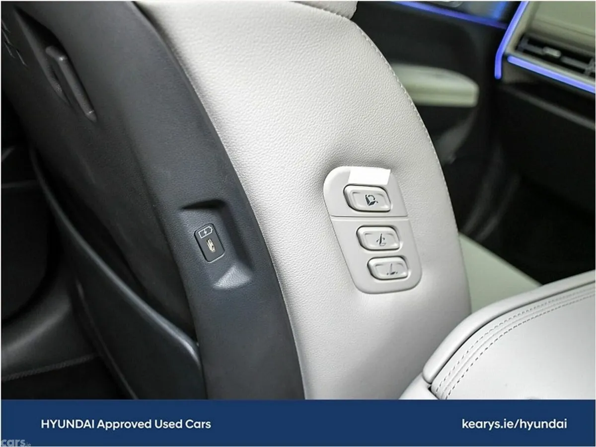 Hyundai Santa Fe SUV, Petrol Plug-in Hybrid, 2027, Black