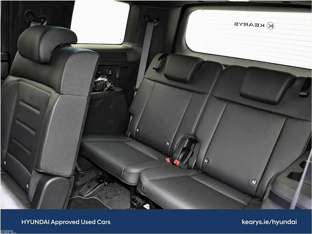 Hyundai Santa Fe SUV, Petrol Plug-in Hybrid, 2027, Black