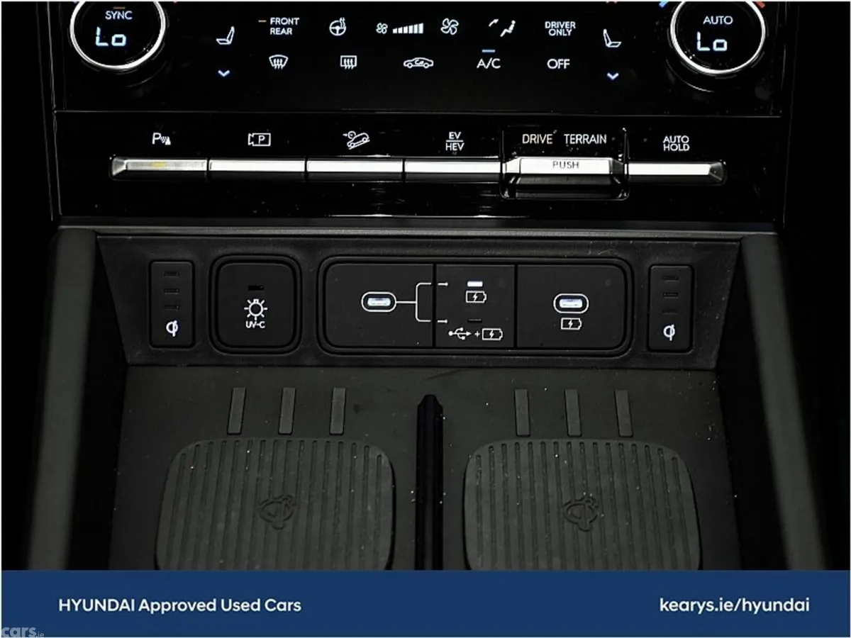Hyundai Santa Fe SUV, Petrol Plug-in Hybrid, 2027, Black