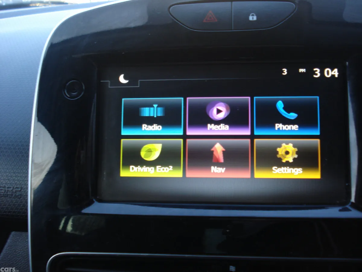 Renault Clio Hatchback, Diesel, 2019, Red