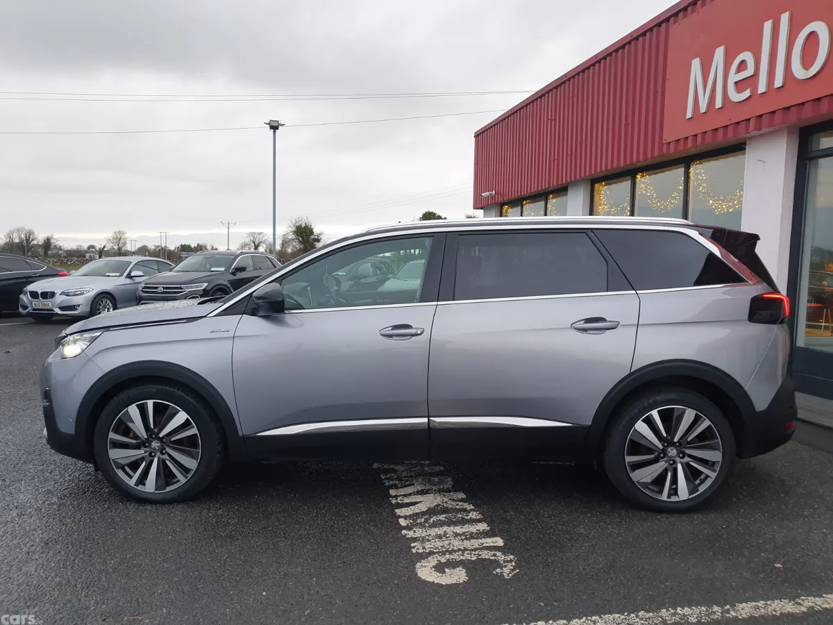 Peugeot 5008 MPV, Diesel, 2020, Grey