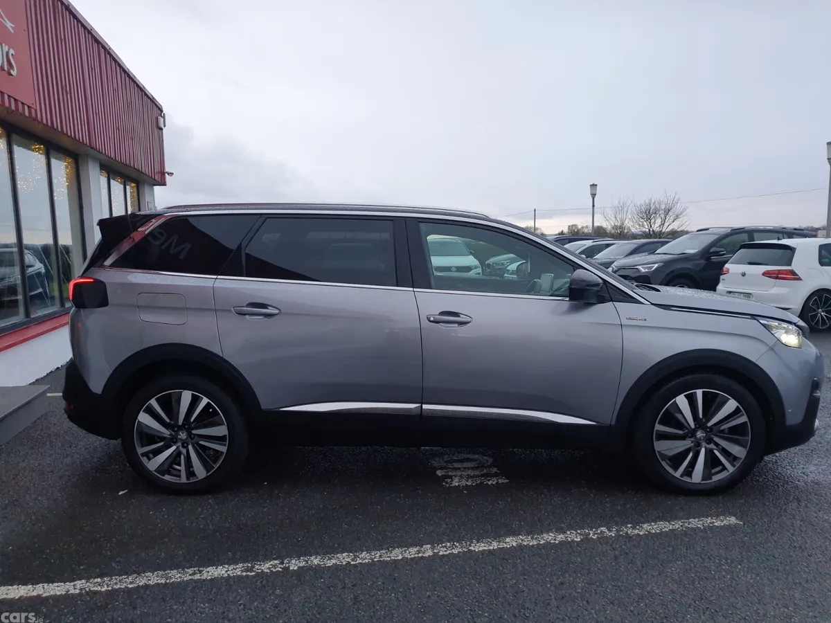 Peugeot 5008 MPV, Diesel, 2020, Grey