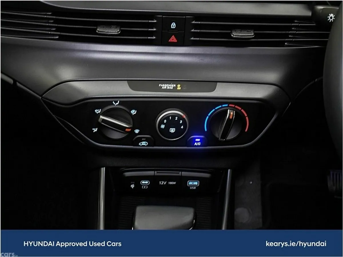 Hyundai i20 Hatchback, Petrol, 2027, Grey
