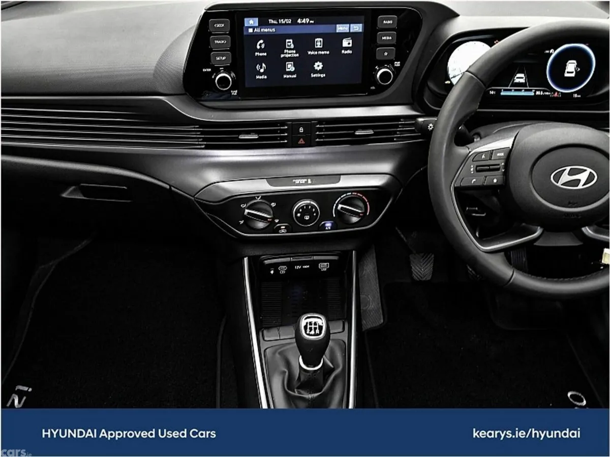 Hyundai i20 Hatchback, Petrol, 2027, Blue