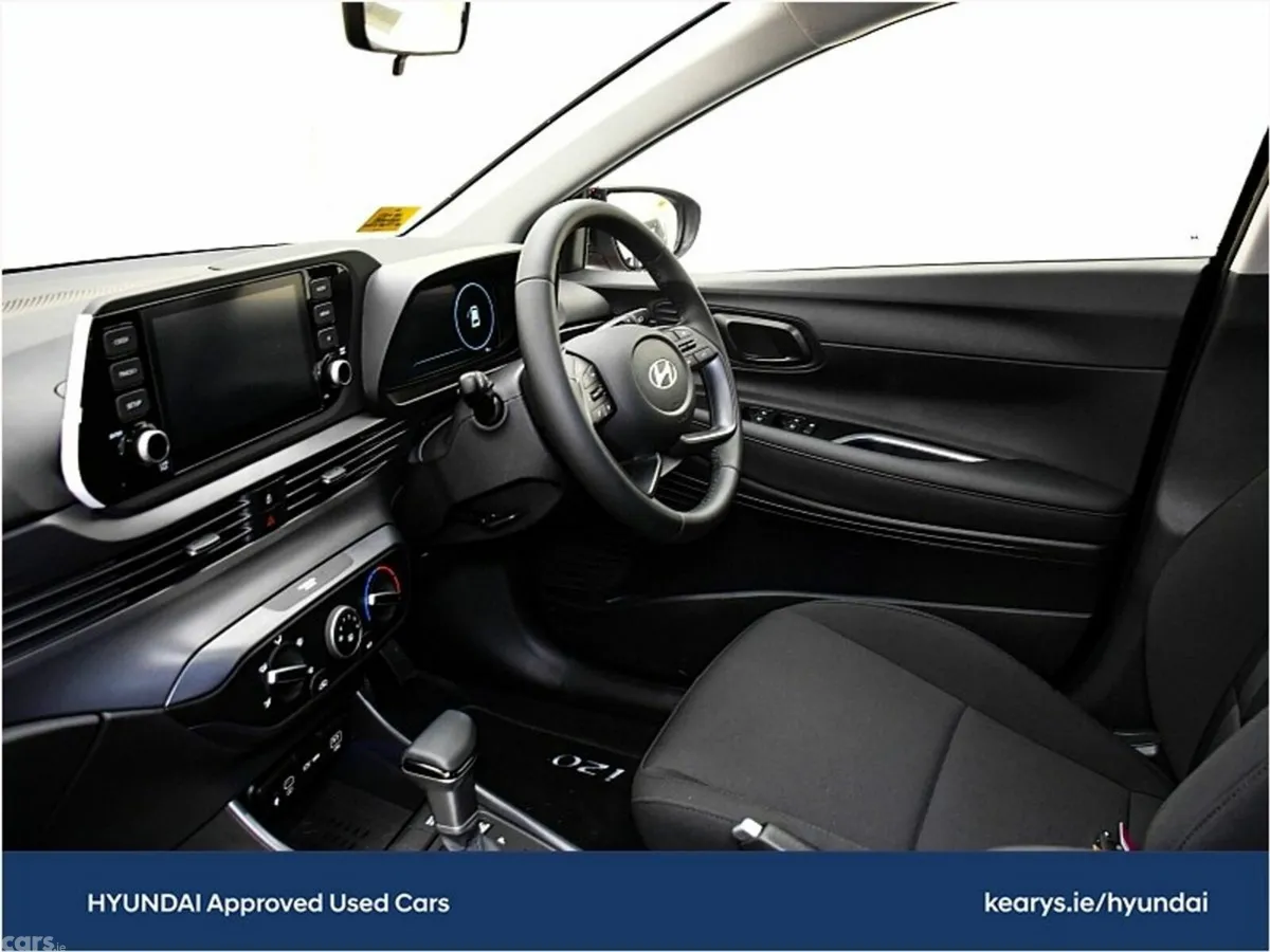 Hyundai i20 Hatchback, Petrol, 2027, Grey