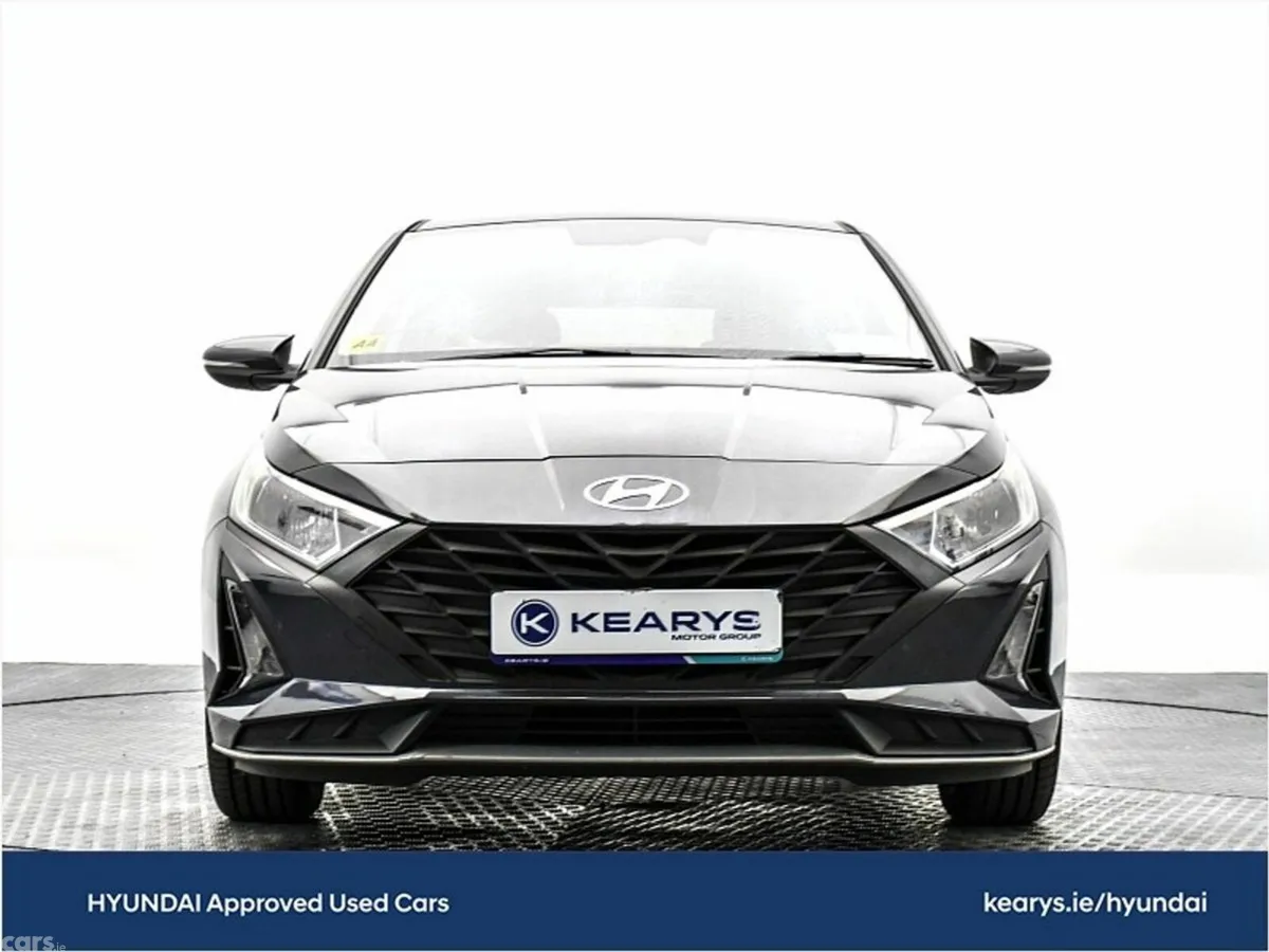 Hyundai i20 Hatchback, Petrol, 2027, Grey
