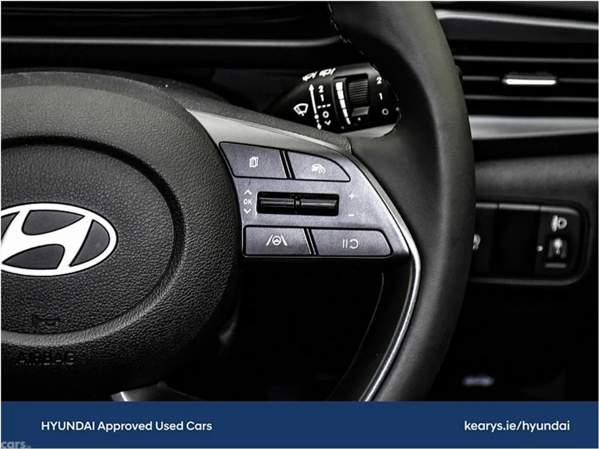 Hyundai i20 Hatchback, Petrol, 2027, Grey
