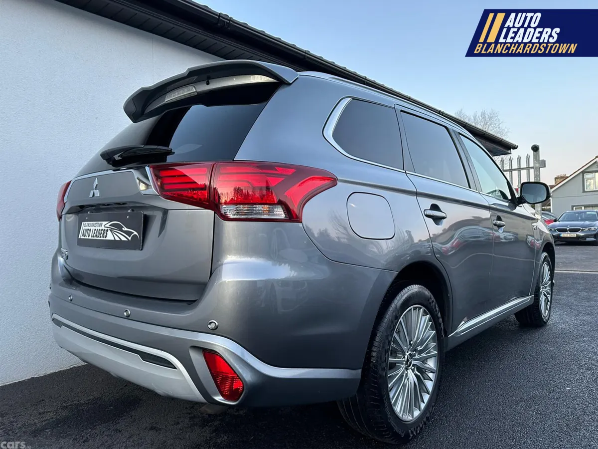 Mitsubishi Outlander SUV, Petrol Plug-in Hybrid, 2020, Grey