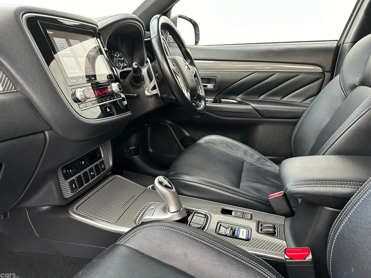 Mitsubishi Outlander SUV, Petrol Plug-in Hybrid, 2020, Grey