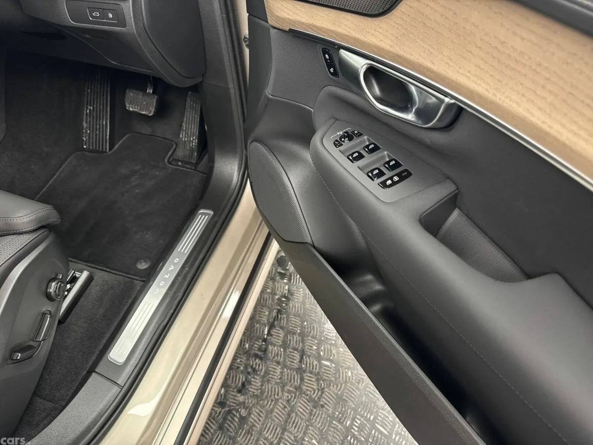 Volvo XC90 SUV, Petrol Plug-in Hybrid, 2026, Silver