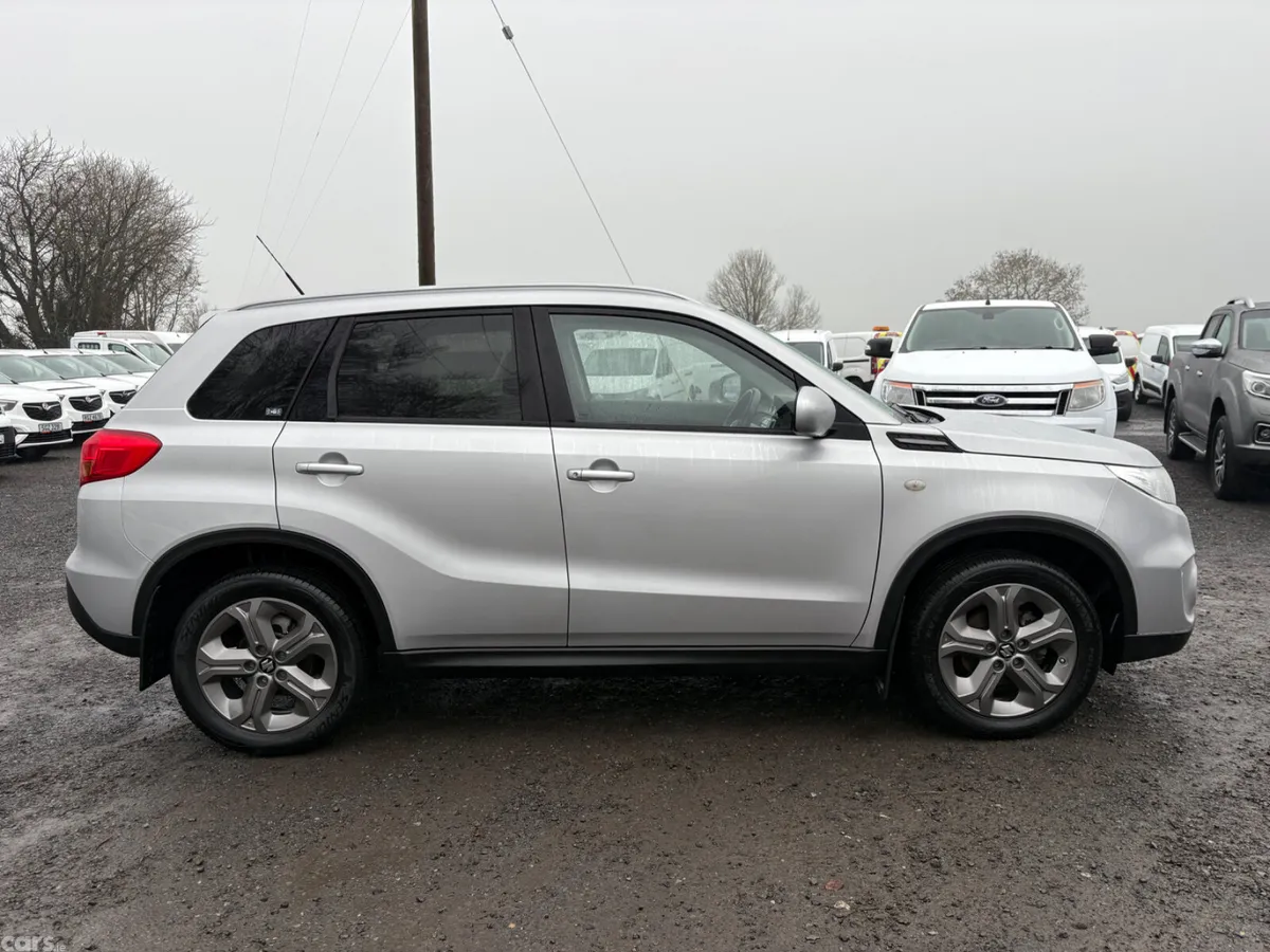 Suzuki Vitara SUV, Diesel, 2019, Grey