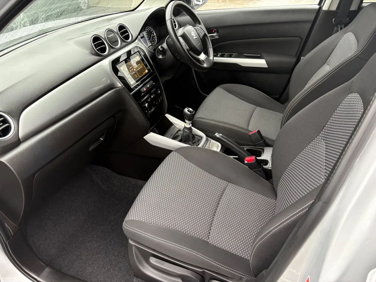 Suzuki Vitara SUV, Diesel, 2019, Grey