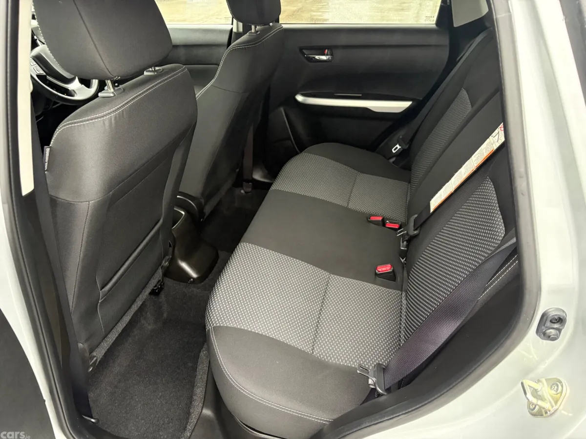 Suzuki Vitara SUV, Diesel, 2019, Grey