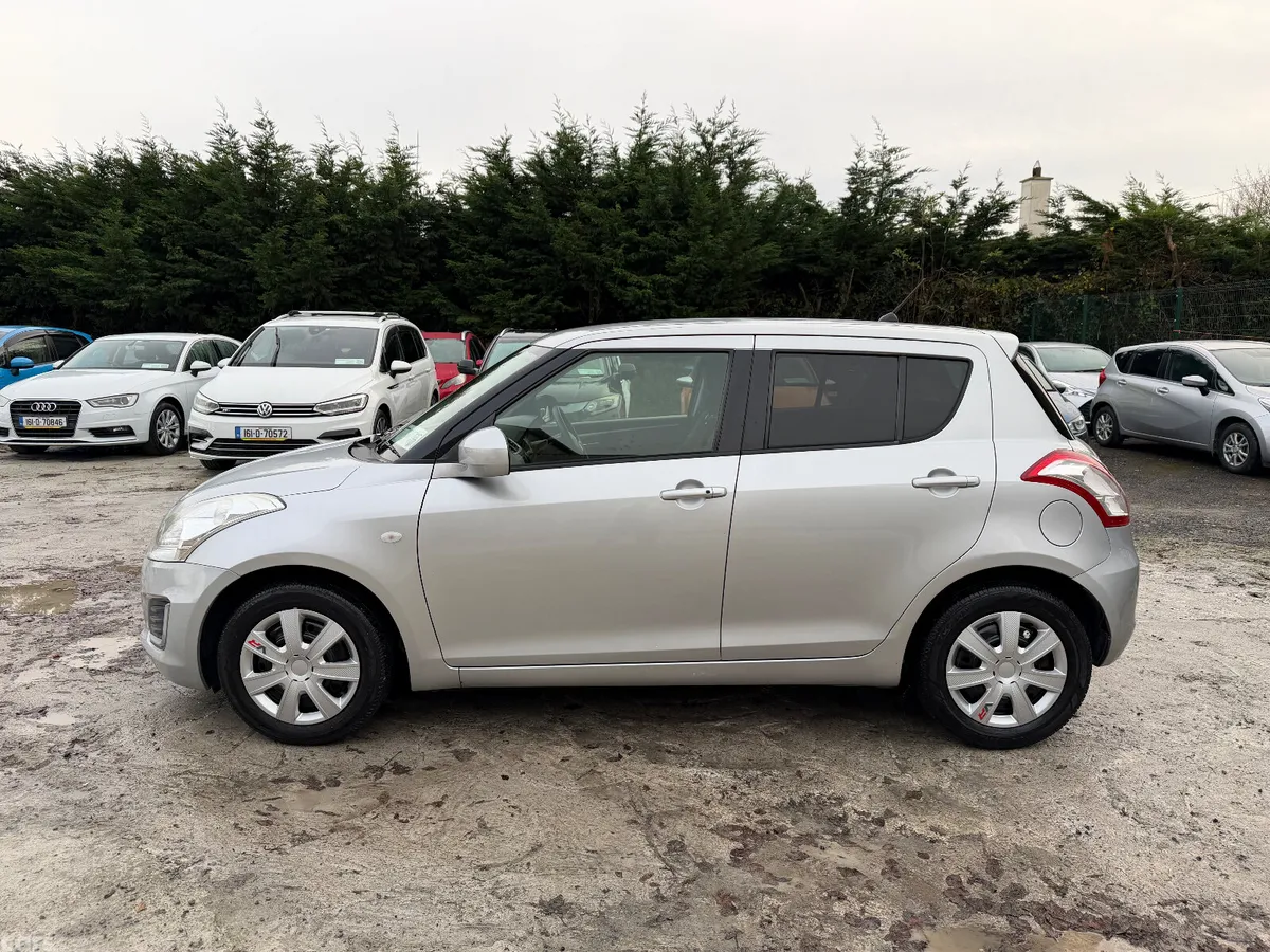 Suzuki Swift Hatchback, Petrol, 2016, Silver