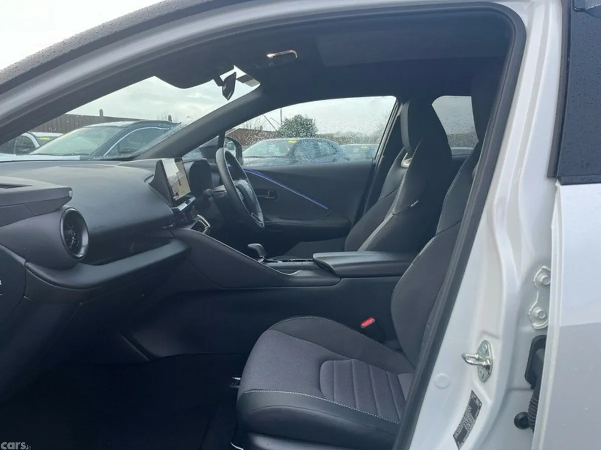 Toyota C-HR Hatchback, Petrol Plug-in Hybrid, 2025, White
