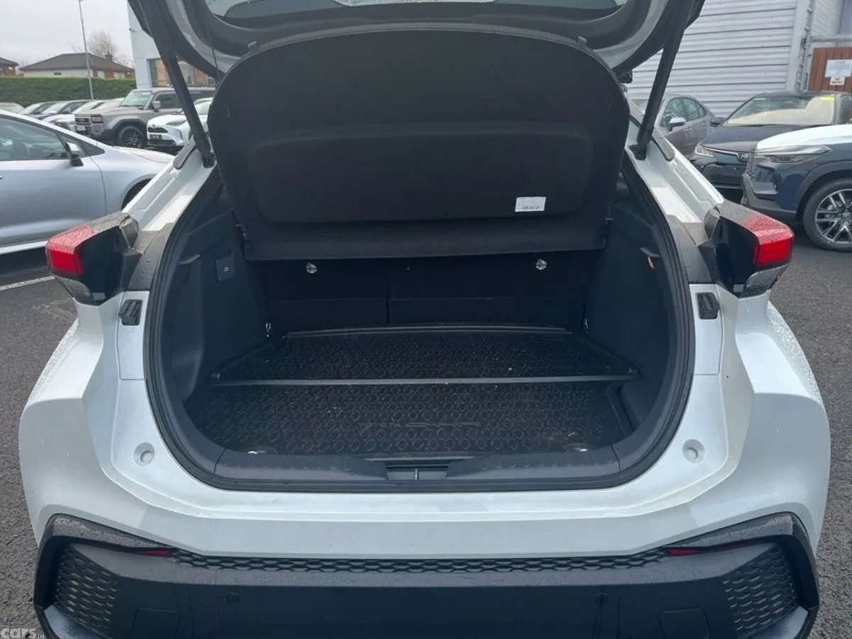 Toyota C-HR Hatchback, Petrol Plug-in Hybrid, 2025, White