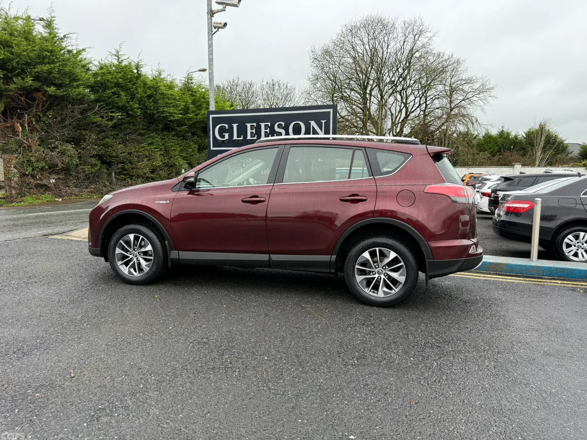 Toyota RAV4 SUV, Petrol Hybrid, 2017, Red