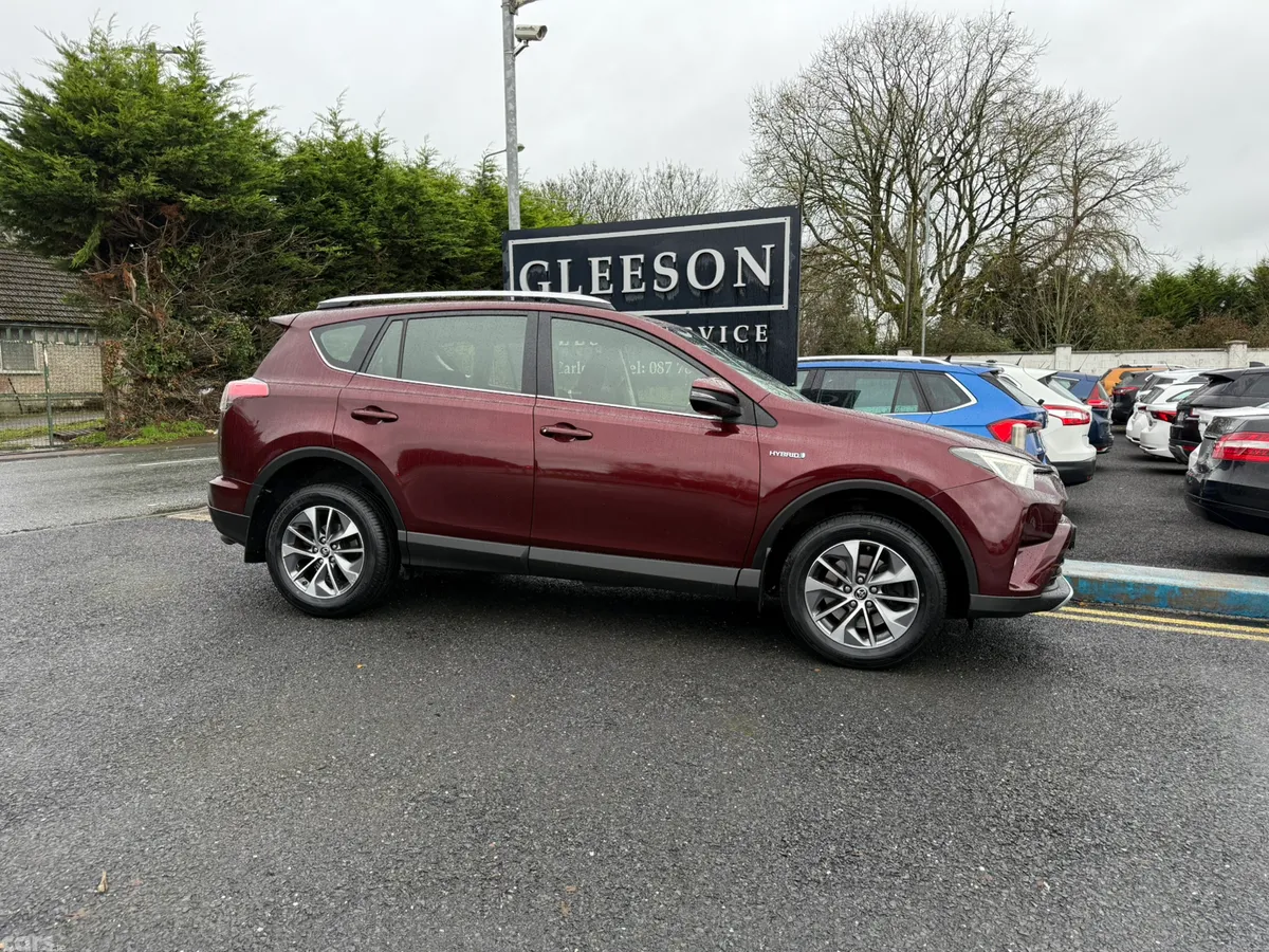 Toyota RAV4 SUV, Petrol Hybrid, 2017, Red