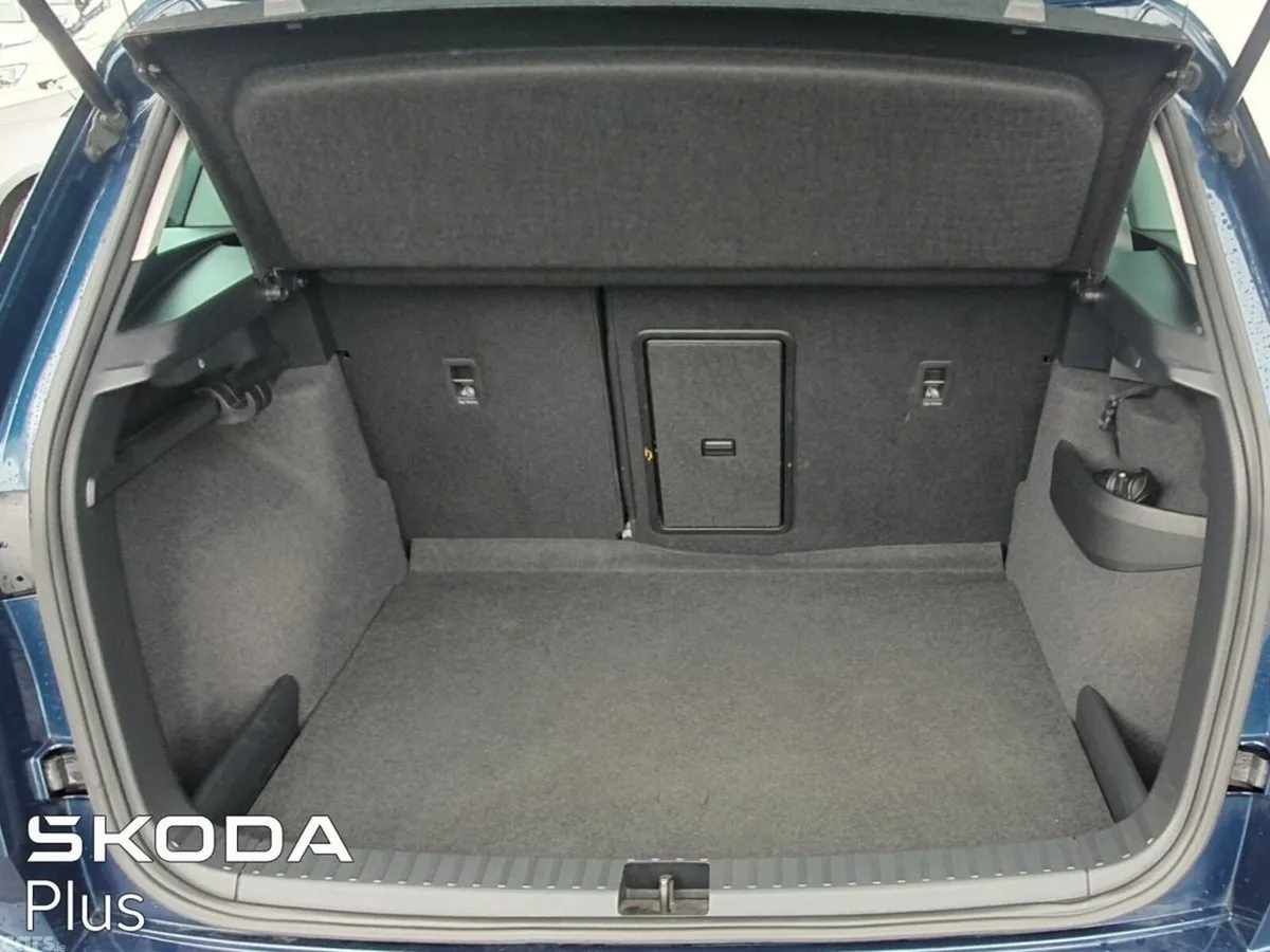 Skoda Karoq SUV, Diesel, 2023, Blue