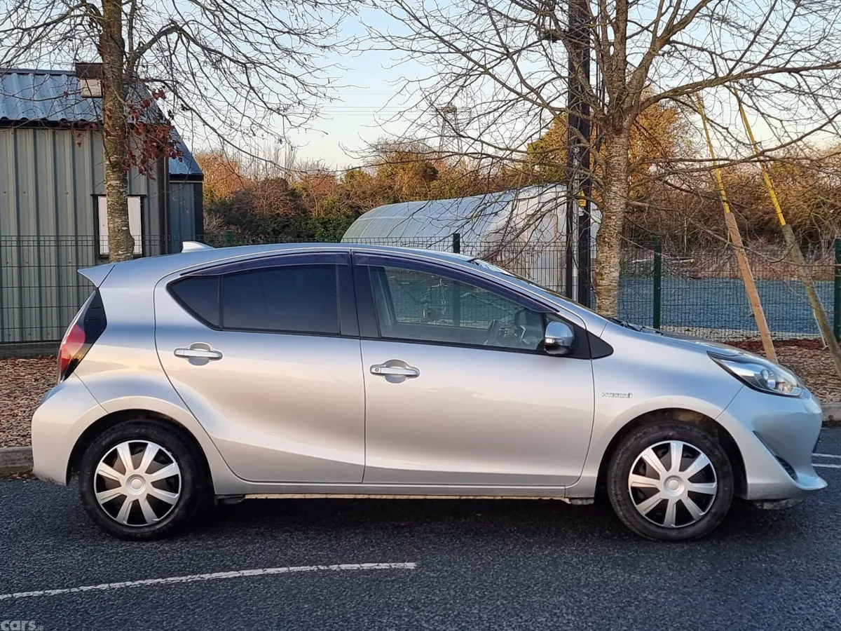 Toyota Aqua Hatchback, Petrol Hybrid, 2019, Silver