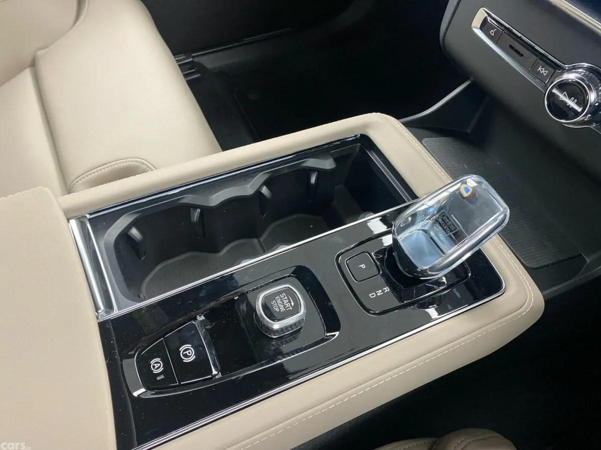 Volvo XC90 SUV, Petrol Hybrid, 2027, Red