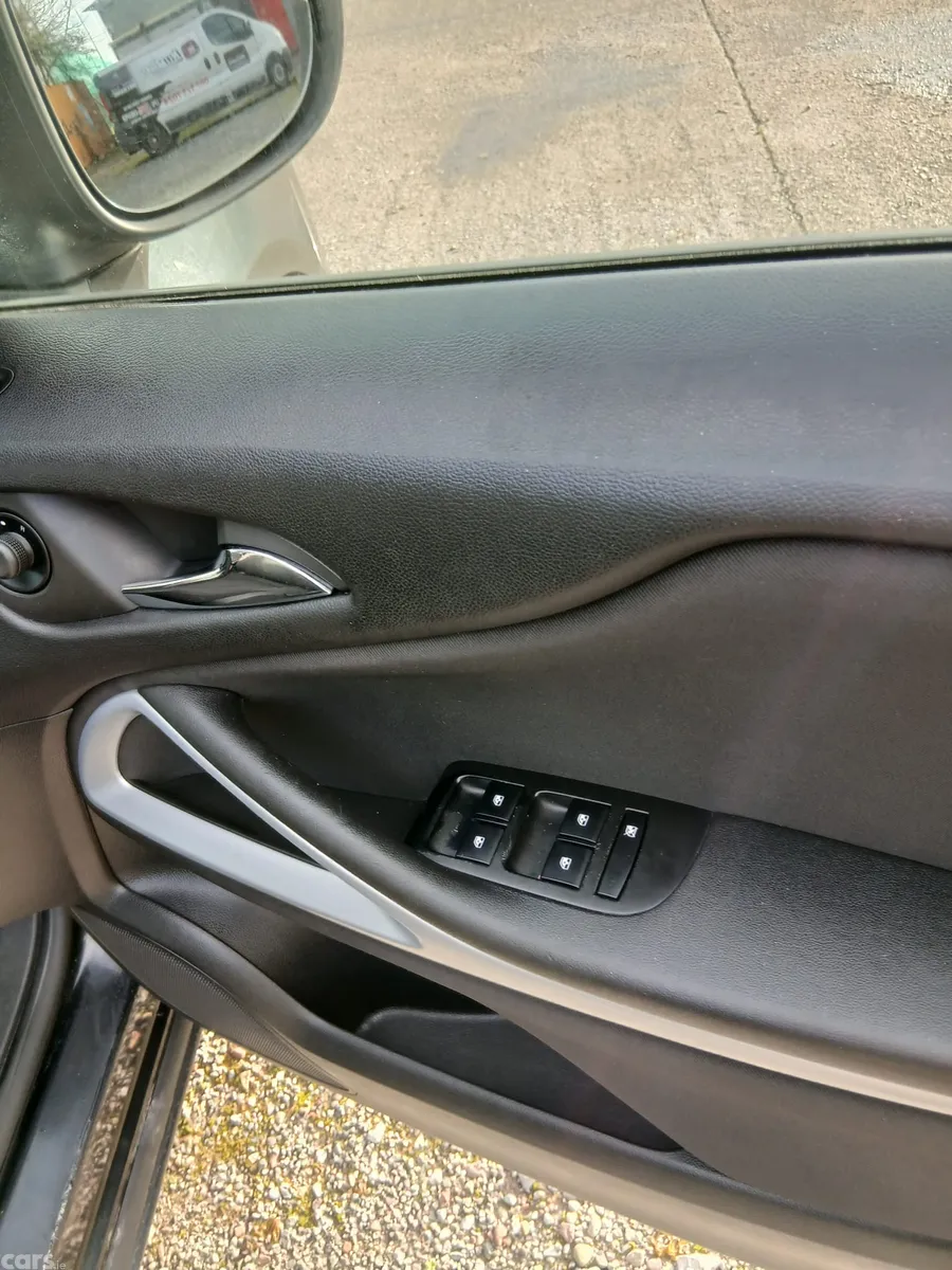 Opel Zafira MPV, Diesel, 2012, Black
