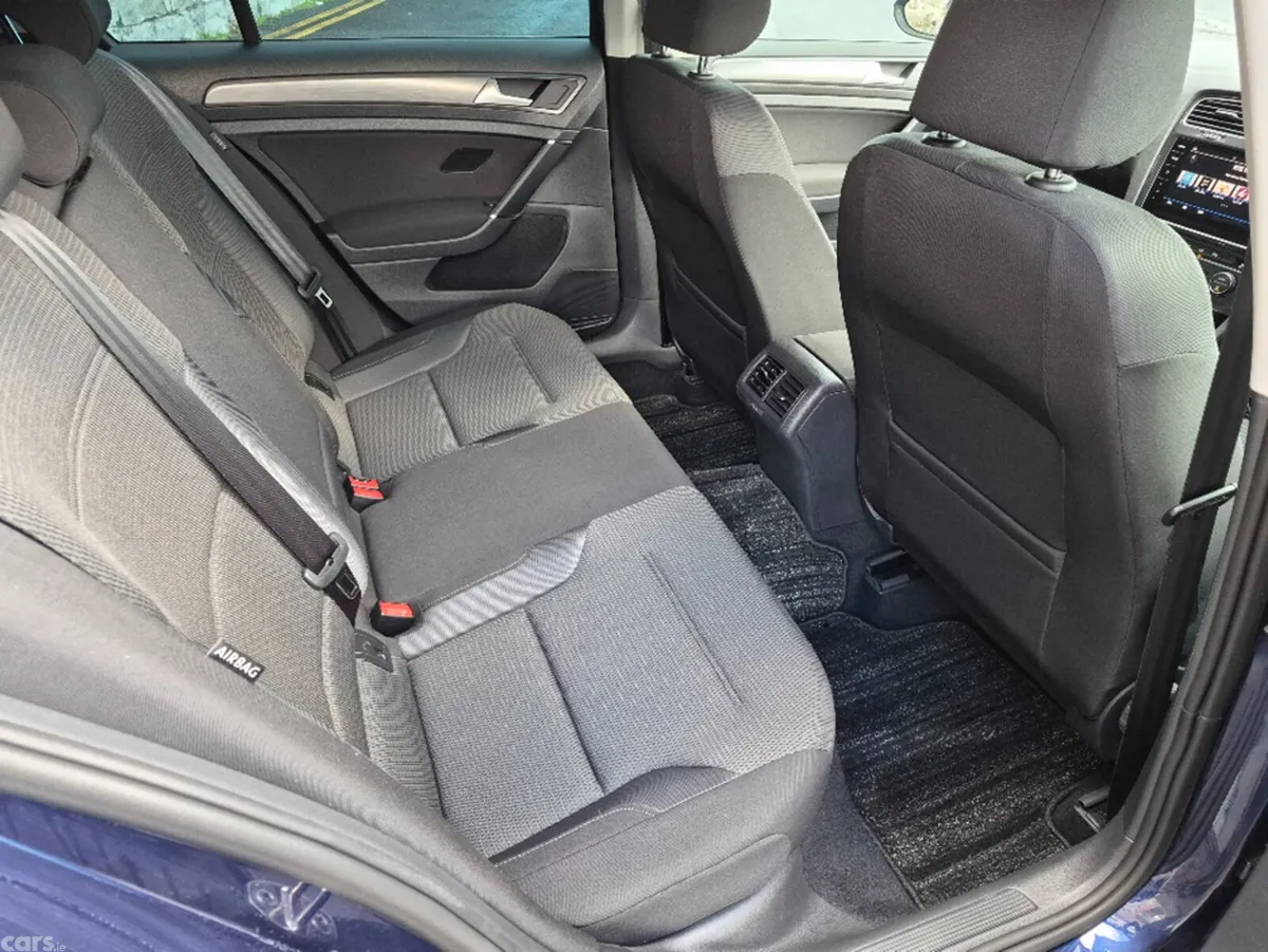 Volkswagen Golf Hatchback, Petrol, 2018, Blue