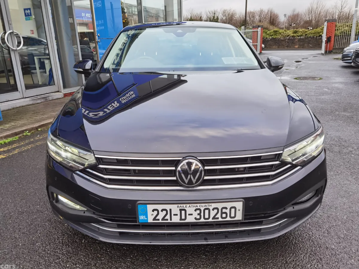 Volkswagen Passat Saloon, Diesel, 2022, Black