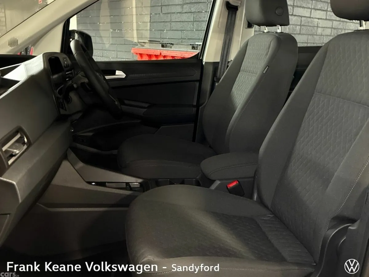 Volkswagen Caddy Maxi Life MPV, Petrol Plug-in Hybrid, 2027, Grey