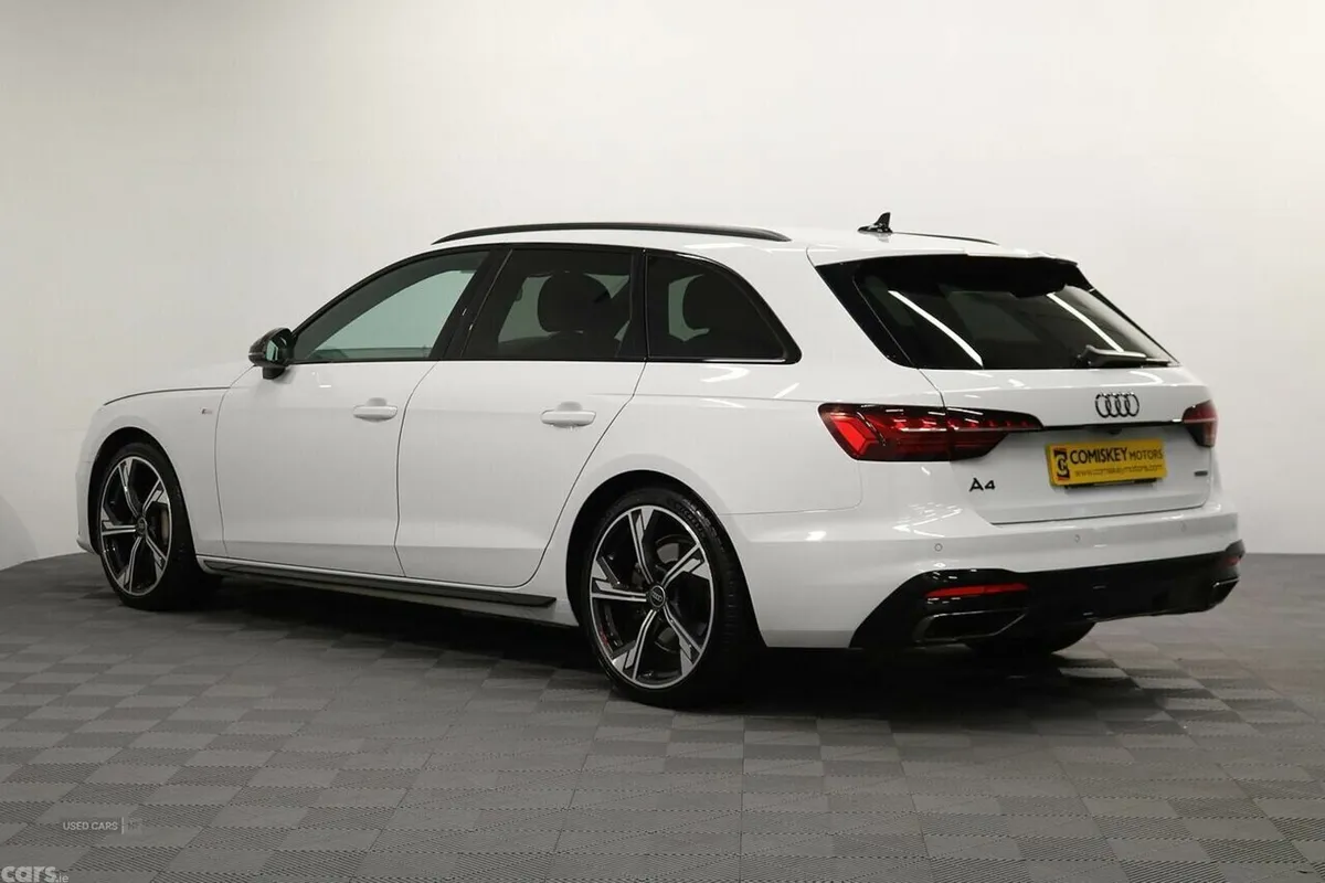 Audi A4 Estate, Diesel, 2023, White