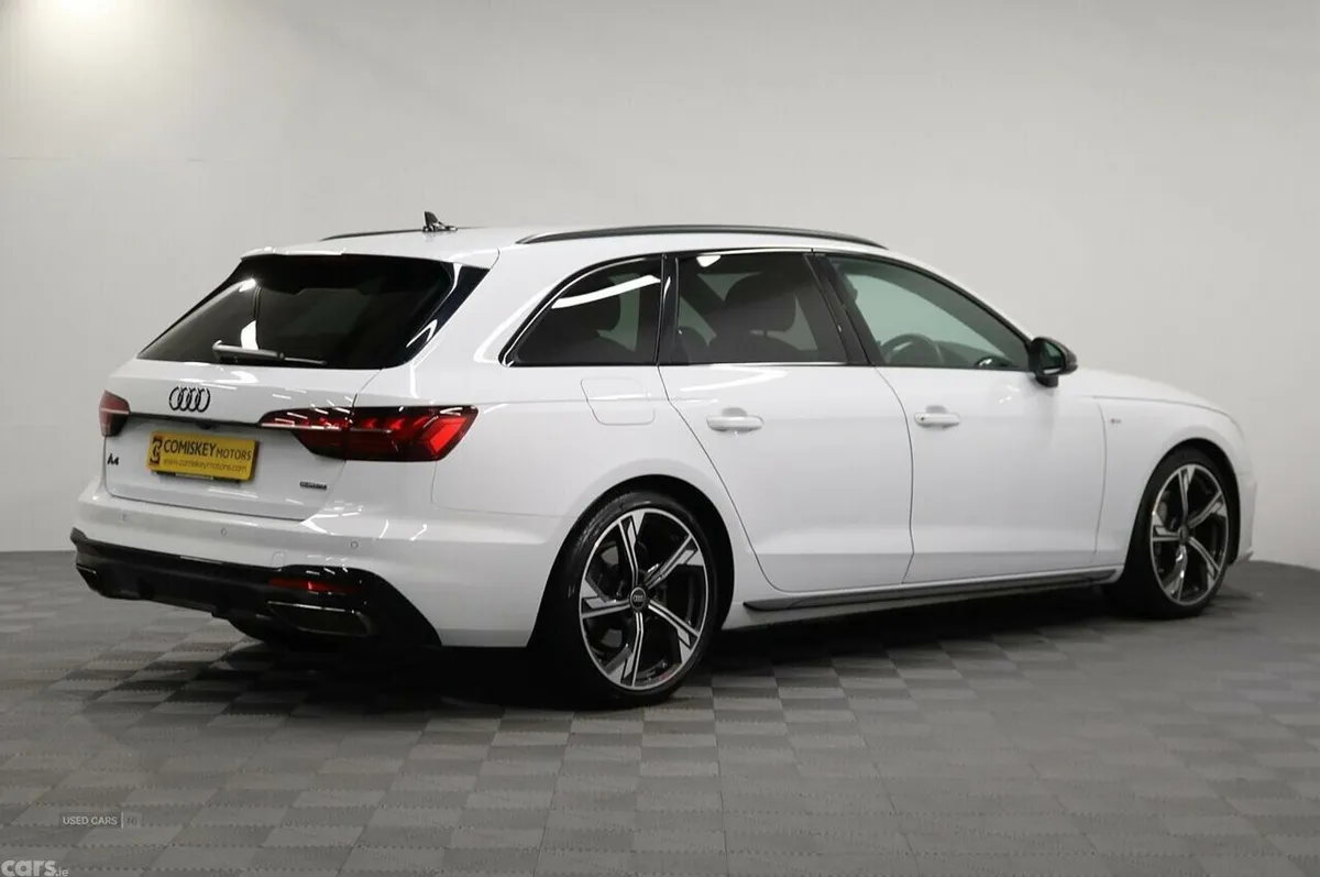 Audi A4 Estate, Diesel, 2023, White