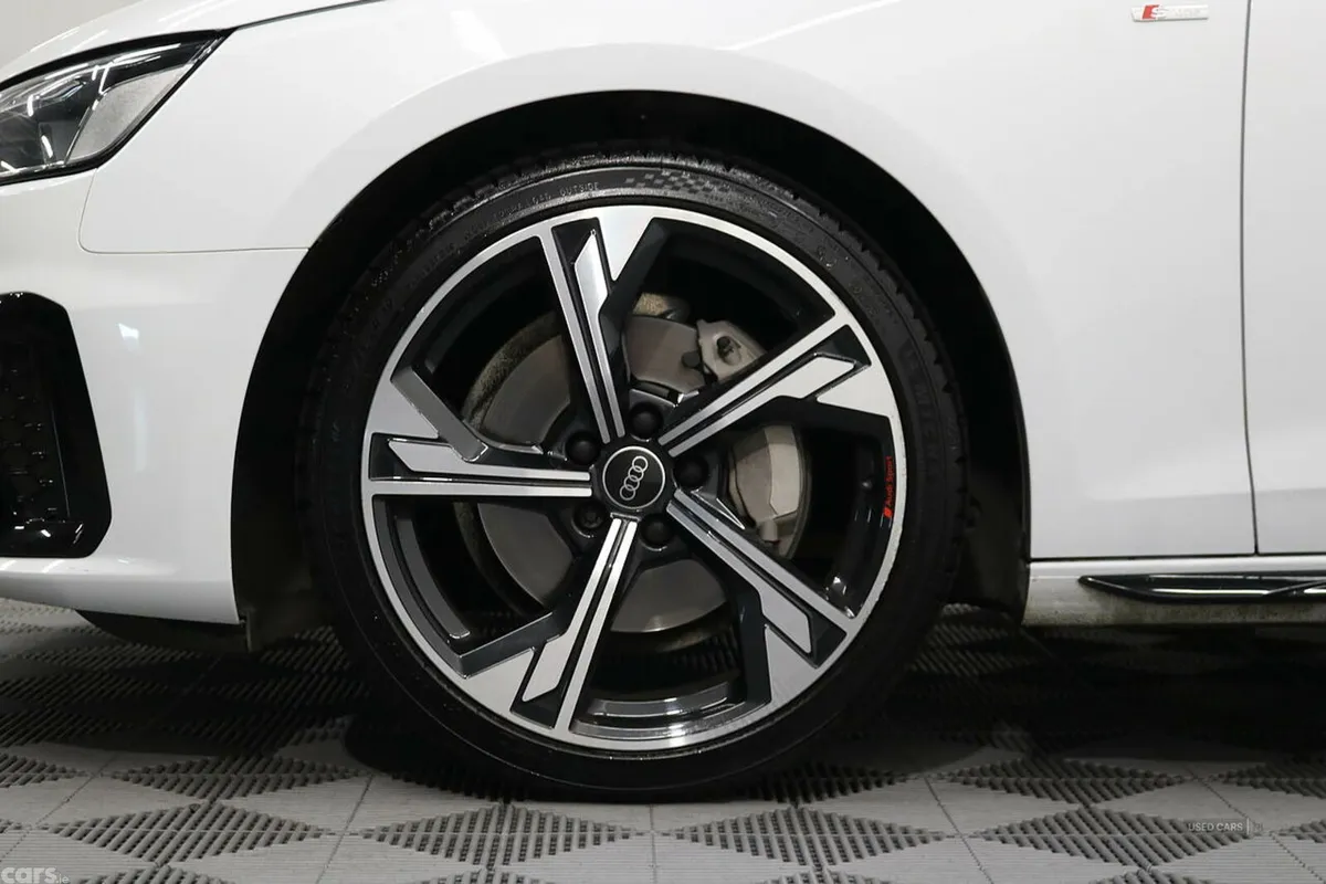 Audi A4 Estate, Diesel, 2023, White