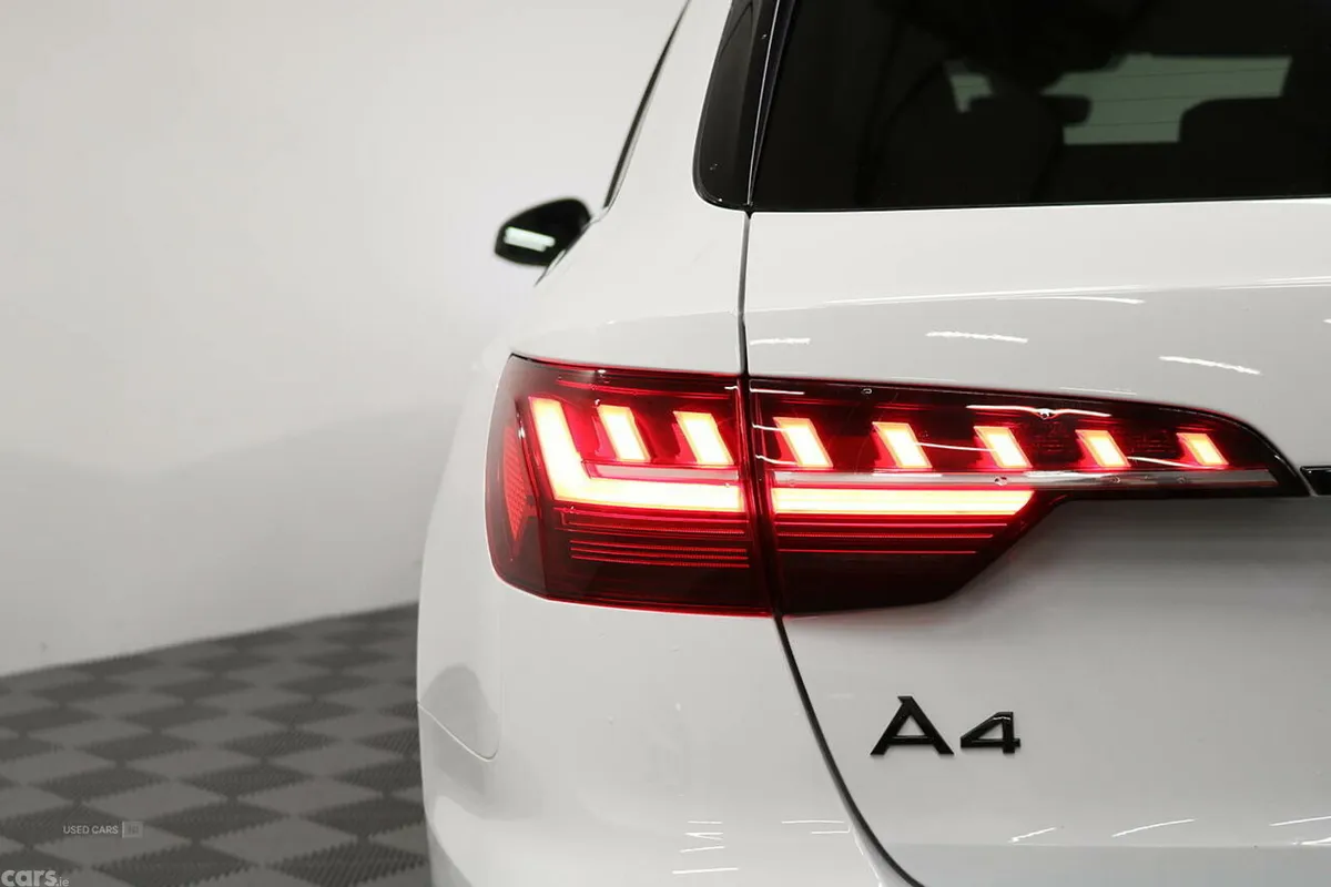 Audi A4 Estate, Diesel, 2023, White