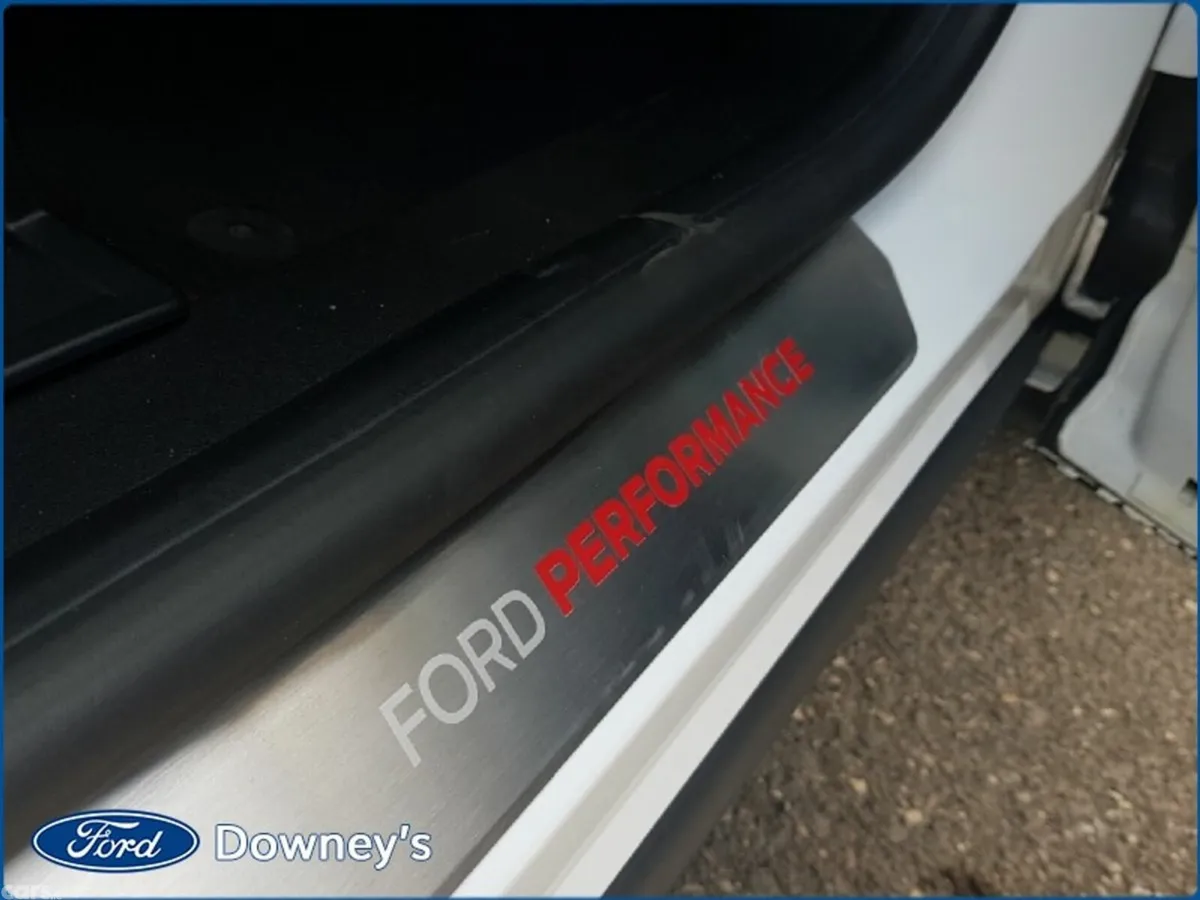 Ford Puma Hatchback, Petrol, 2022, White