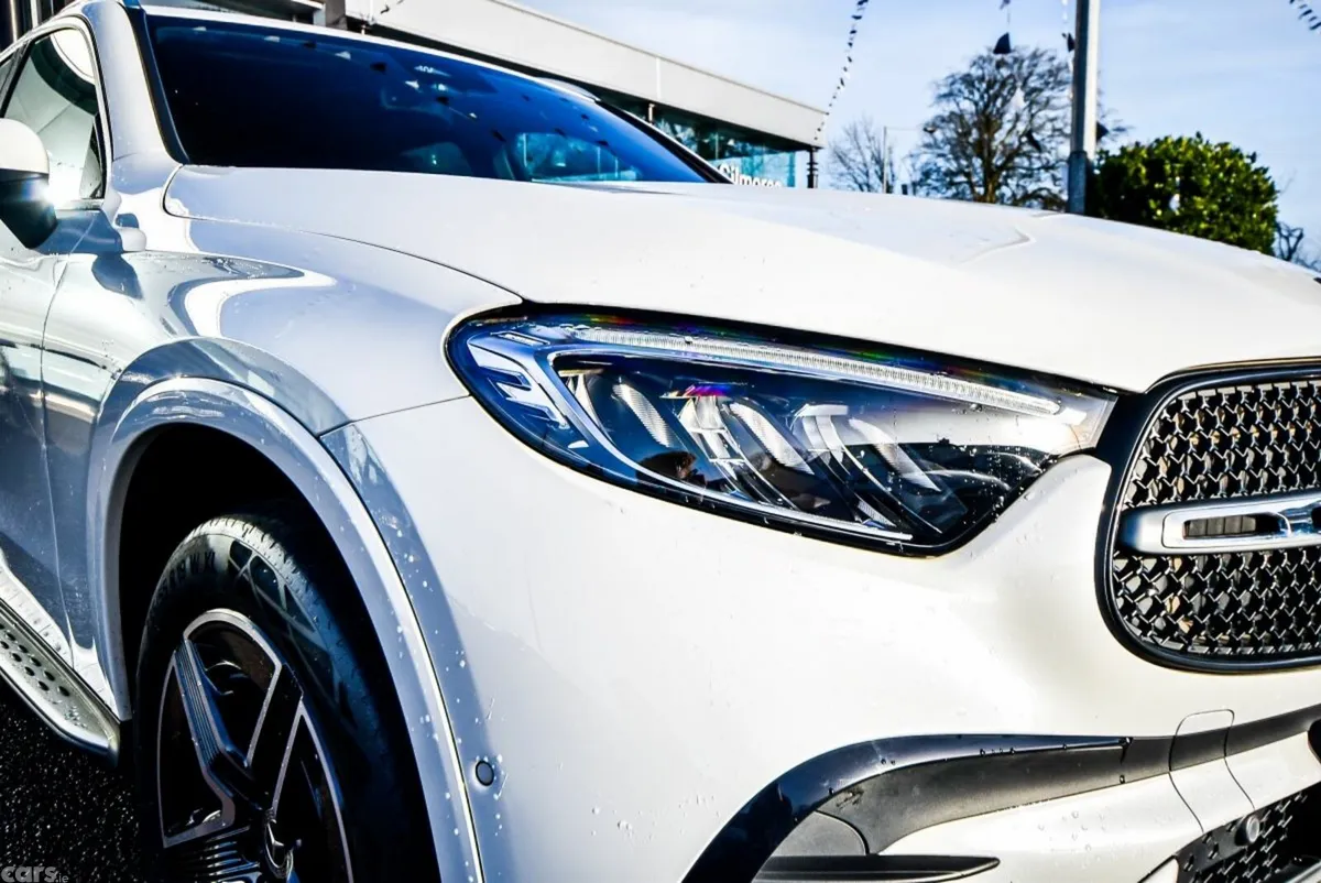 Mercedes-Benz GLC SUV, Diesel Plug-in Hybrid, 2023, White
