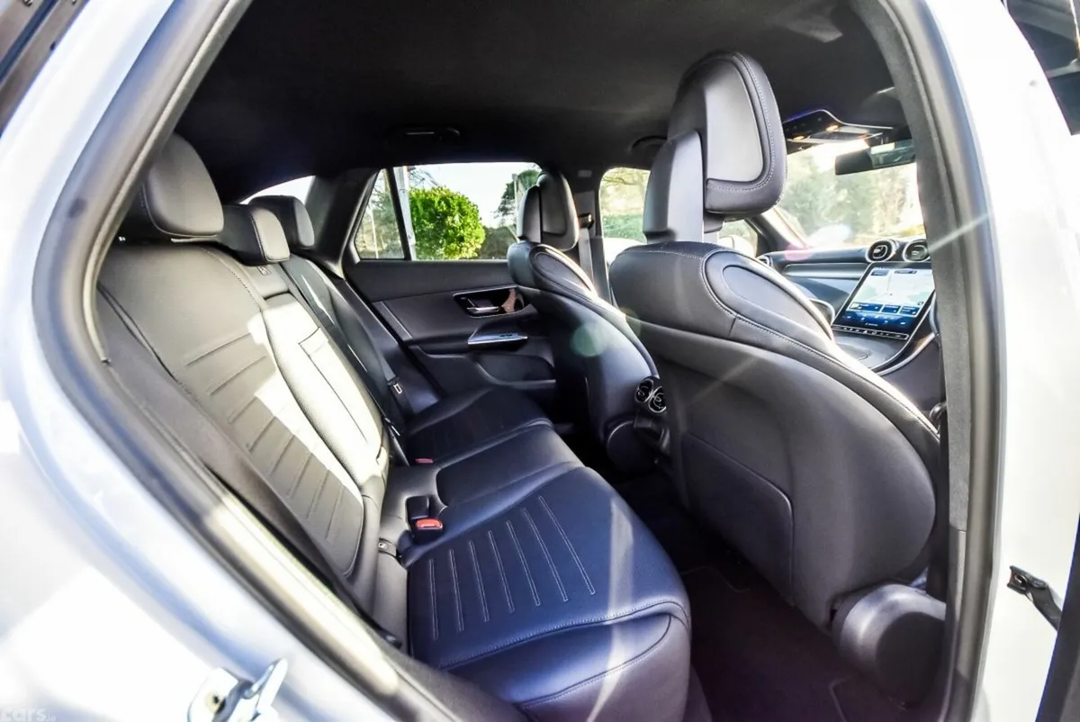 Mercedes-Benz GLC SUV, Diesel Plug-in Hybrid, 2023, White